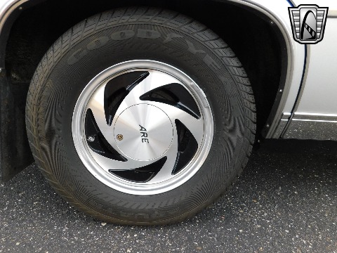 1985 Cadillac Fleetwood image 36