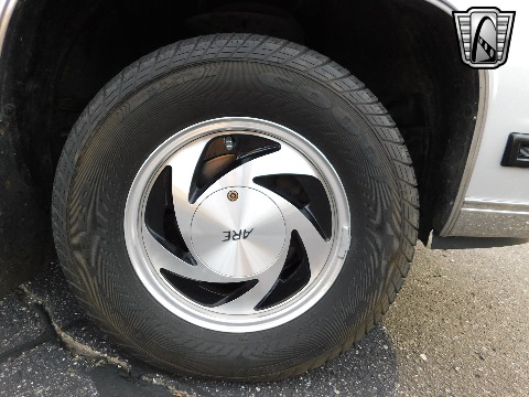 1985 Cadillac Fleetwood image 37