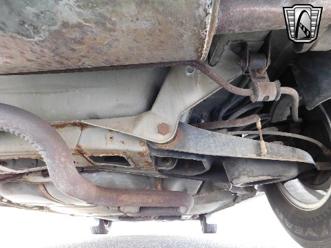 1985 Cadillac Fleetwood image 39