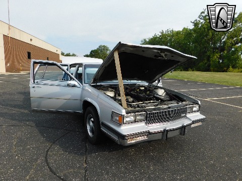 1985 Cadillac Fleetwood image 92
