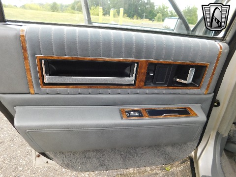 1985 Cadillac Fleetwood image 120