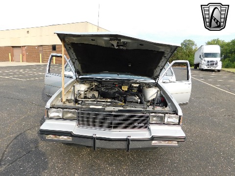 1985 Cadillac Fleetwood image 95