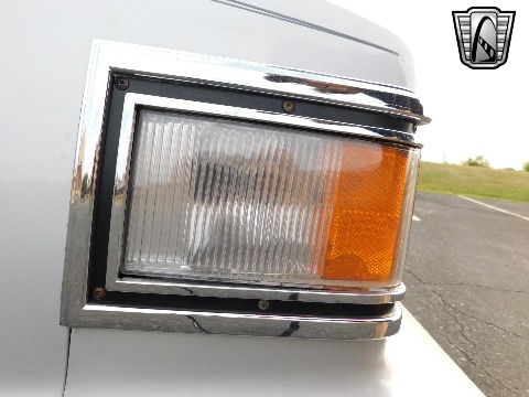 1985 Cadillac Fleetwood image 44