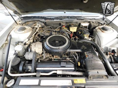 1985 Cadillac Fleetwood image 98