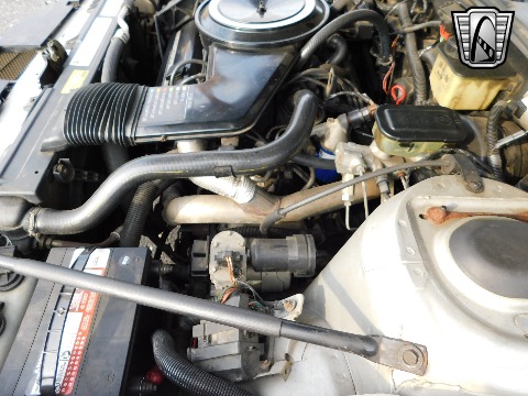 1985 Cadillac Fleetwood image 99