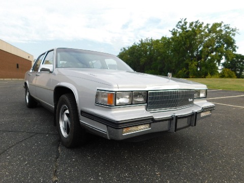 1985 Cadillac Fleetwood image 28