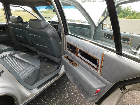 1985 Cadillac Fleetwood image 132