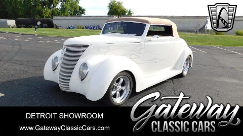 1937 Ford Cabriolet image 2