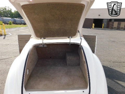 1937 Ford Cabriolet image 110