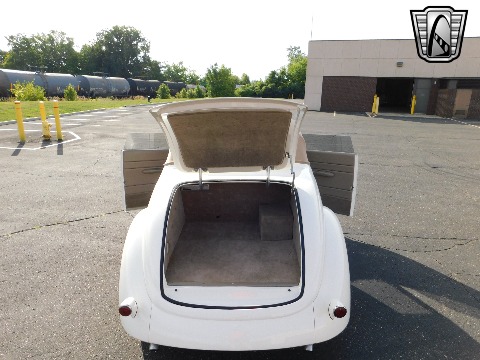 1937 Ford Cabriolet image 70
