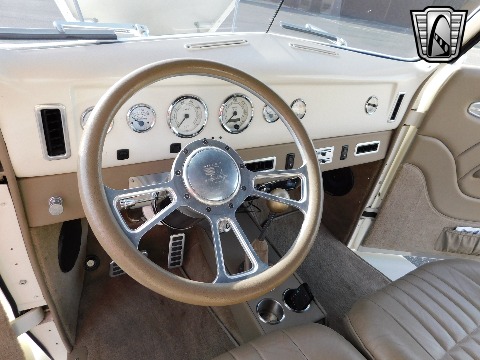 1937 Ford Cabriolet image 96