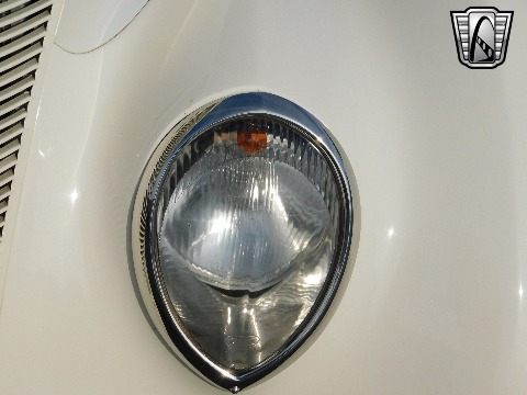 1937 Ford Cabriolet image 47