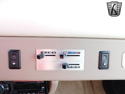 1937 Ford Cabriolet image 102