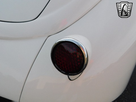 1937 Ford Cabriolet image 54