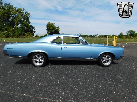 1967 Pontiac GTO image 23
