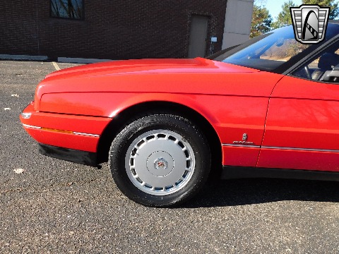 1991 Cadillac Allante image 10