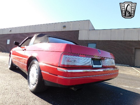 1991 Cadillac Allante image 13
