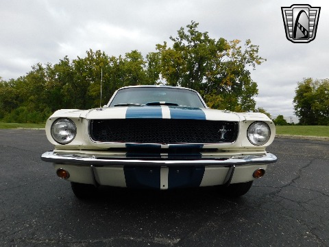 1965 Ford Mustang image 31