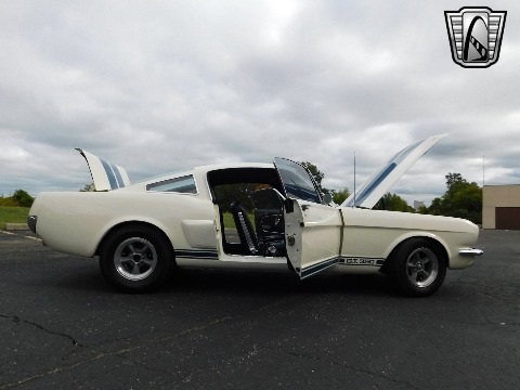 1965 Ford Mustang image 84