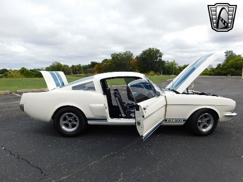 1965 Ford Mustang image 85