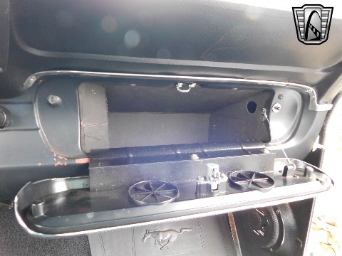 1965 Ford Mustang image 112