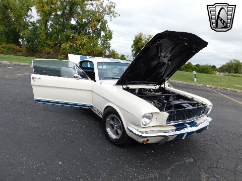 1965 Ford Mustang image 88