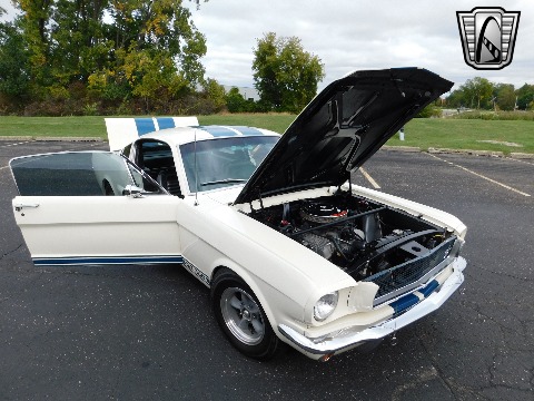 1965 Ford Mustang image 89