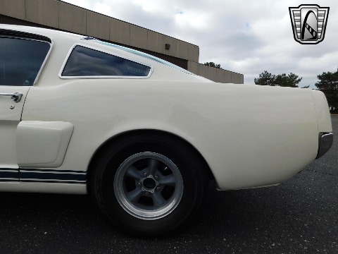 1965 Ford Mustang image 12