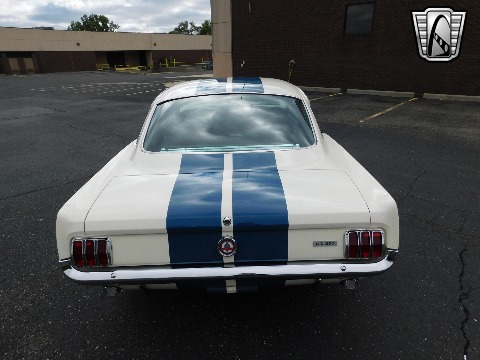 1965 Ford Mustang image 18