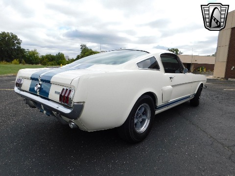 1965 Ford Mustang image 20
