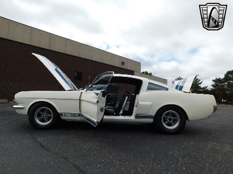 1965 Ford Mustang image 72