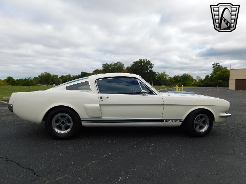 1965 Ford Mustang image 23