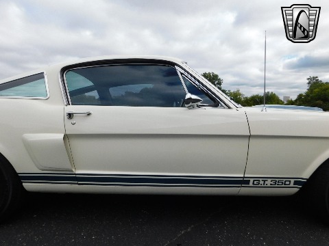 1965 Ford Mustang image 26