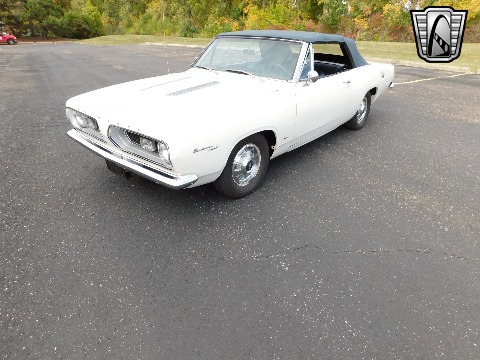 1967 Plymouth Barracuda image 3