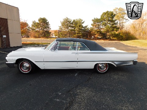 1961 Ford Galaxie image 7