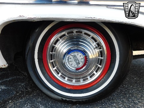 1961 Ford Galaxie image 34