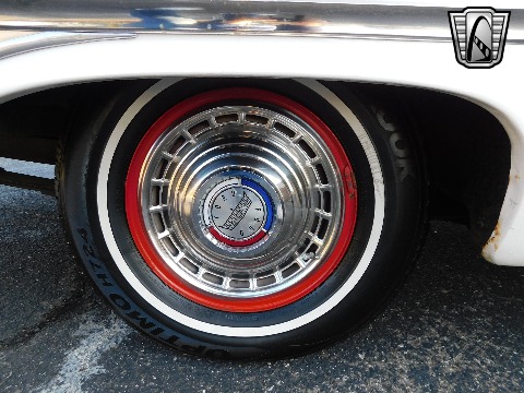 1961 Ford Galaxie image 35