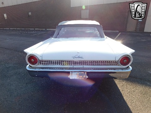 1961 Ford Galaxie image 16