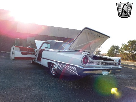 1961 Ford Galaxie image 69