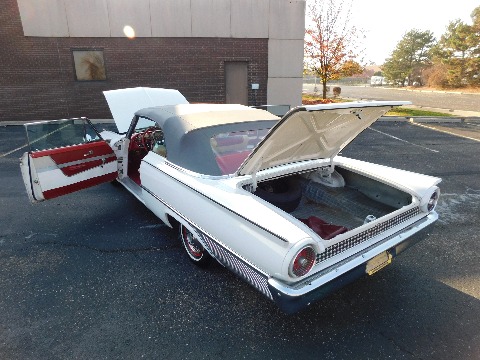 1961 Ford Galaxie image 71