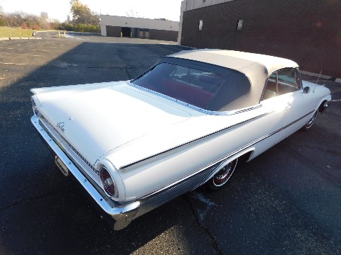 1961 Ford Galaxie image 20