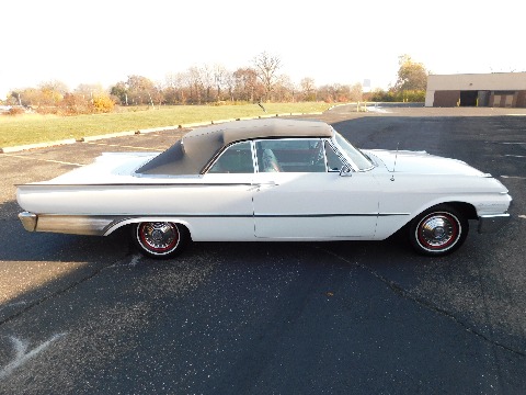 1961 Ford Galaxie image 23