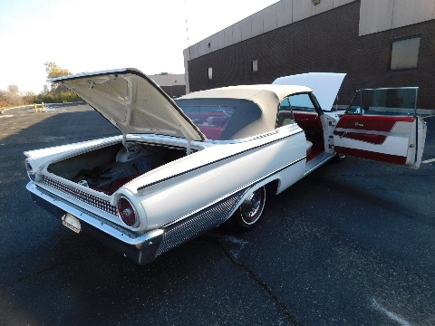 1961 Ford Galaxie image 76