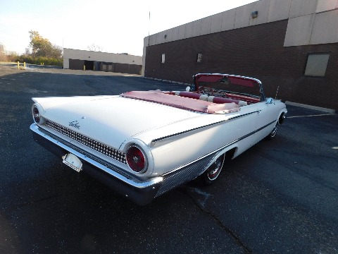 1961 Ford Galaxie image 130
