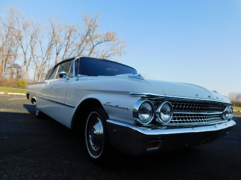 1961 Ford Galaxie image 27