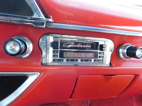 1961 Ford Galaxie image 105
