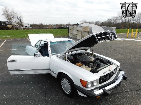 1988 Mercedes-Benz 560SL image 88