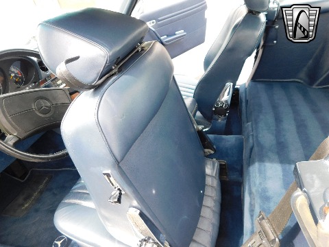 1988 Mercedes-Benz 560SL image 116