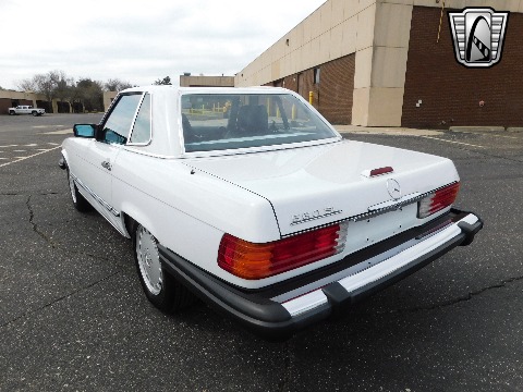 1988 Mercedes-Benz 560SL image 13