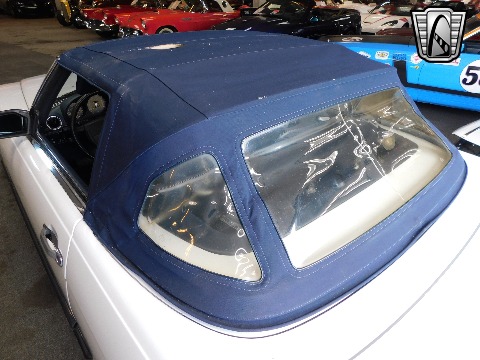 1988 Mercedes-Benz 560SL image 144